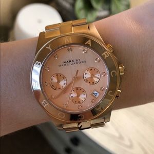 Marc Jacobs model MBM3102. Rose gold.